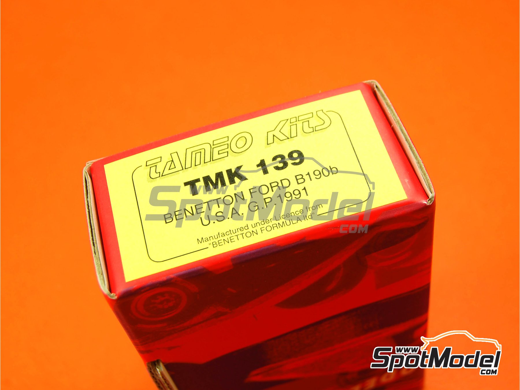 Tameo Kits TMK139: Car scale model kit 1/43 scale - Benetton